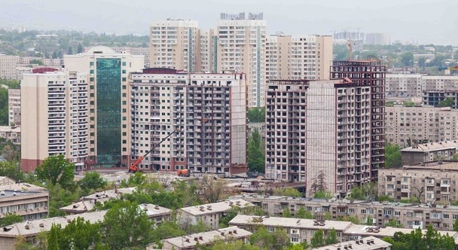 Недельные колебания цен на жилье в Алматы составили 2,4%