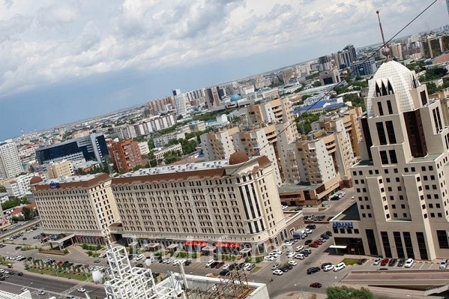 Обновлена база разрешений на привлечение денег дольщиков в Астане