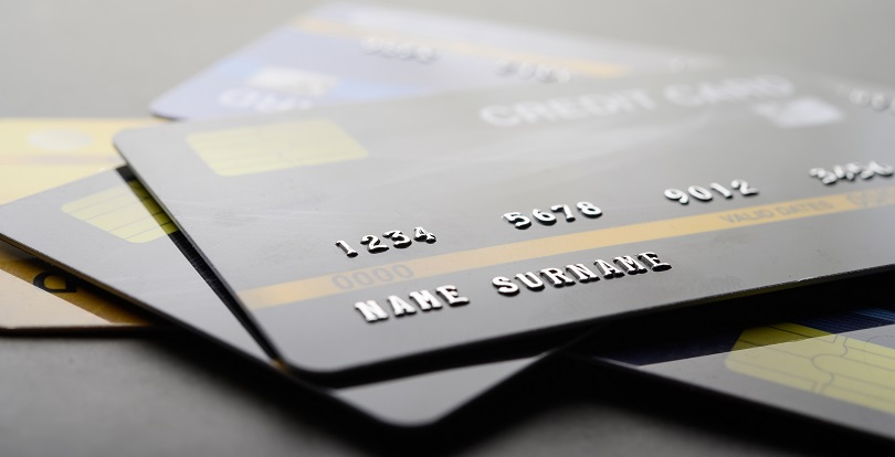 Безналичный расчет внедрят при продаже нового жилья и машин – поручение президента