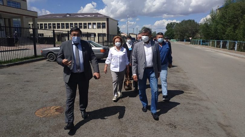 В Алматинской области продолжается строительство домов по программе "7-20-25"