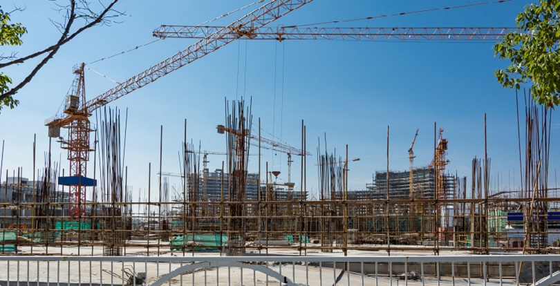 Ипотечники разбили палаточный лагерь на стройке в Алматы