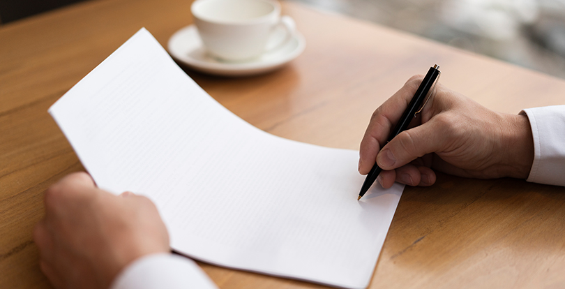 Сатып алушыларды әкелетін пәтерді сату туралы хабарландыруды қалай жазуға болады