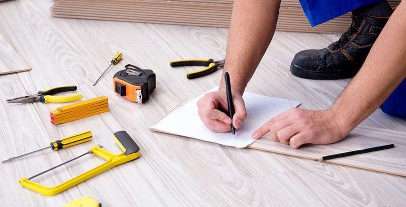 Ламинат или линолеум: что лучше выбрать в новую квартиру?