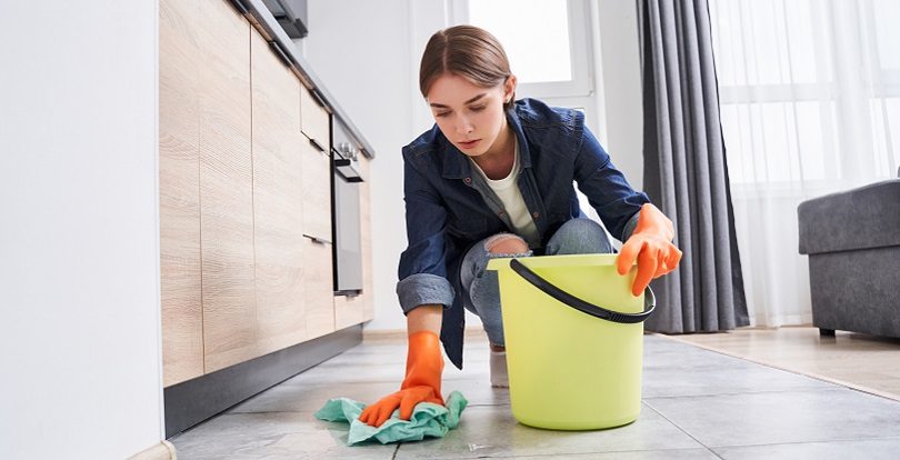 Квартиру затопили соседи: что делать и куда обращаться