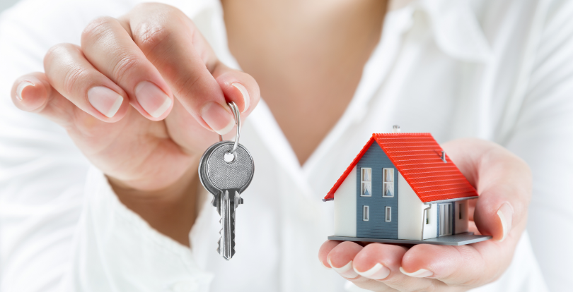 Ключи от квартир в Косшы: 110 дольщиков дождались своего жилья спустя 11 лет