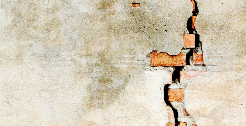 Жильё, реализованное по программе «Нурлы жер» в Уральске трещит по швам