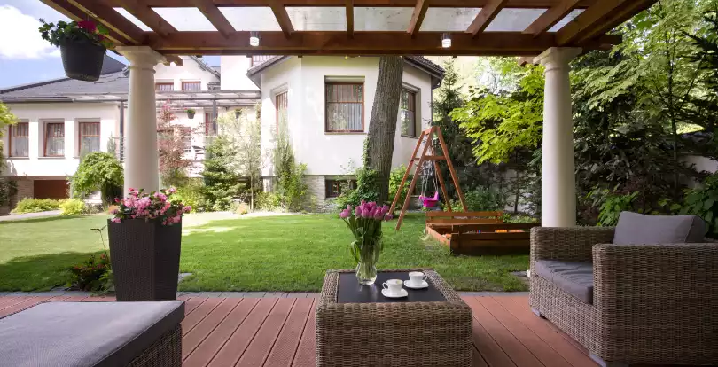 Как уберечь беседки и навесы