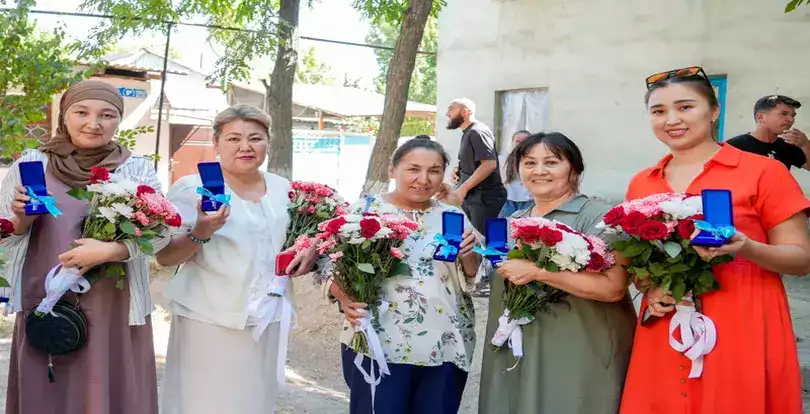 Новосёлы получили ключи от квартир в рамках программы «Модернизация района Зеленая балка»